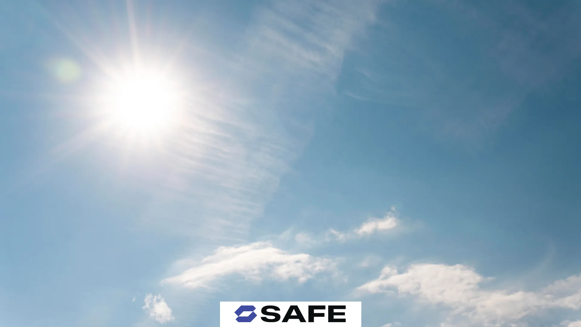 تصویر خورشید در آسمان